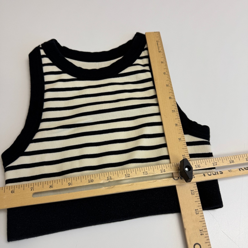 Aerie OFFLINE Crop Top Womens Small Black Striped Seamless Ribbed Athletic - Picture 9 of 9